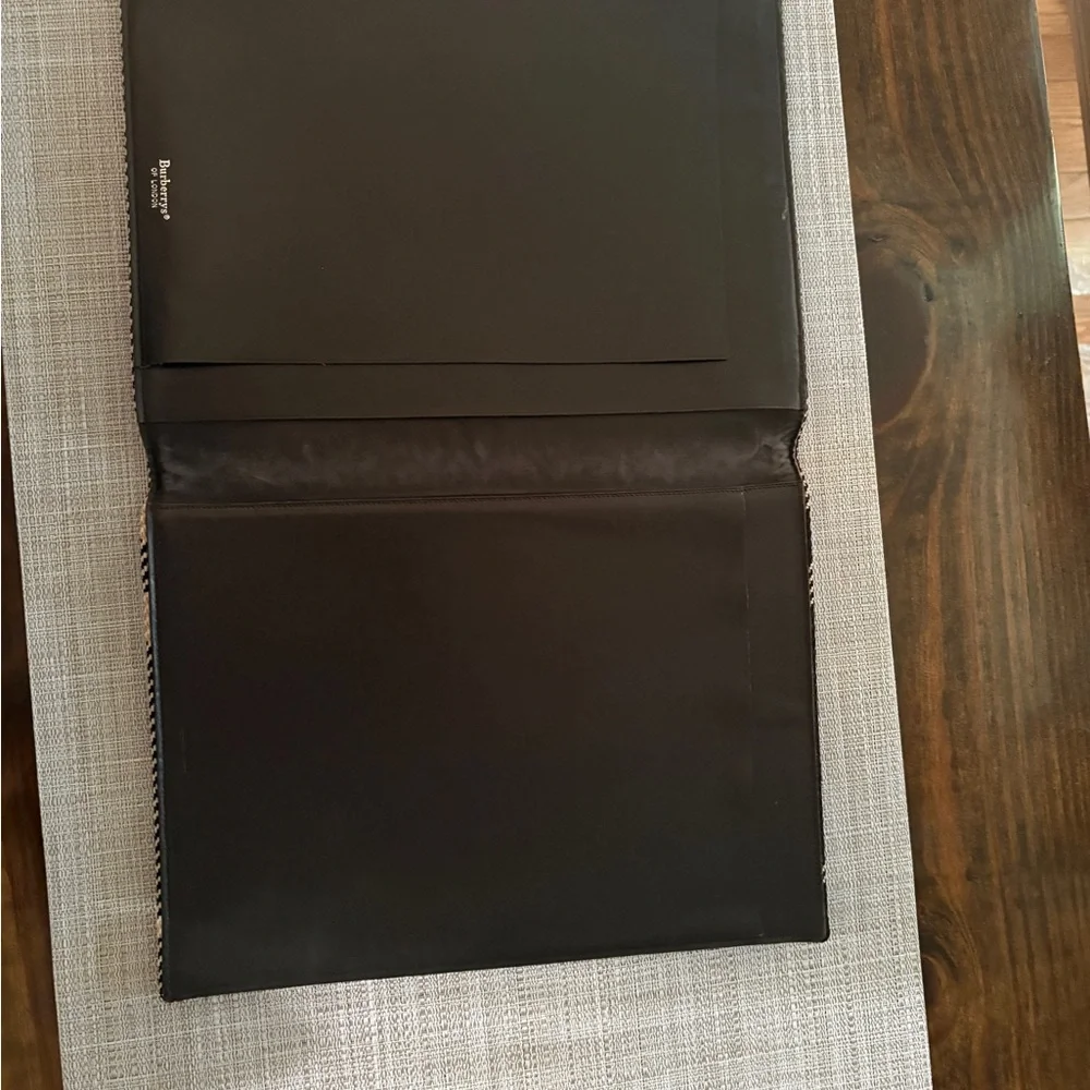 Vintage Burberrys of London RARE PRE 1999 Portfolio Document Holder - Picture 5 of 10